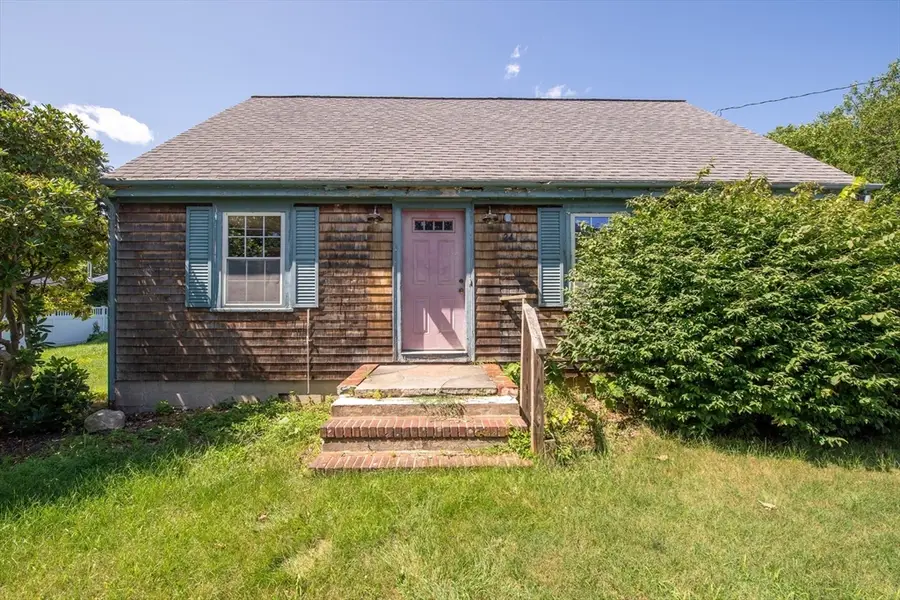 24 Jesse St, Fairhaven, MA 02719 - #3