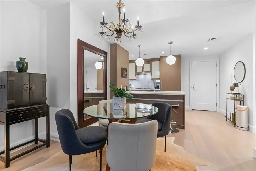 100 Lovejoy Wharf #5 N, Boston, MA 02114 - #2