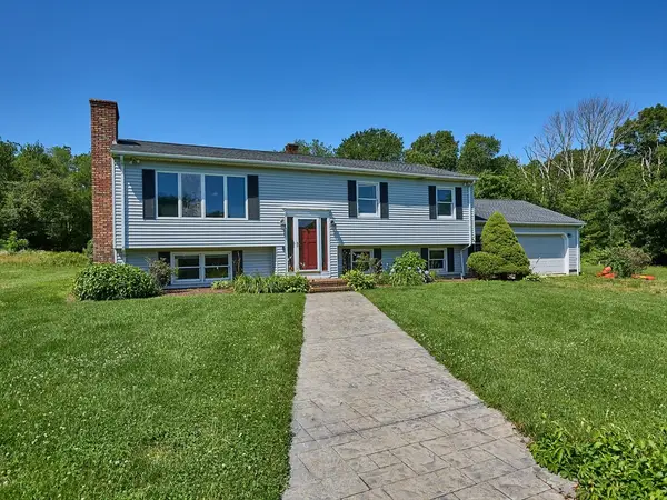 554 Sharps Lot Road, Swansea, MA 02777
