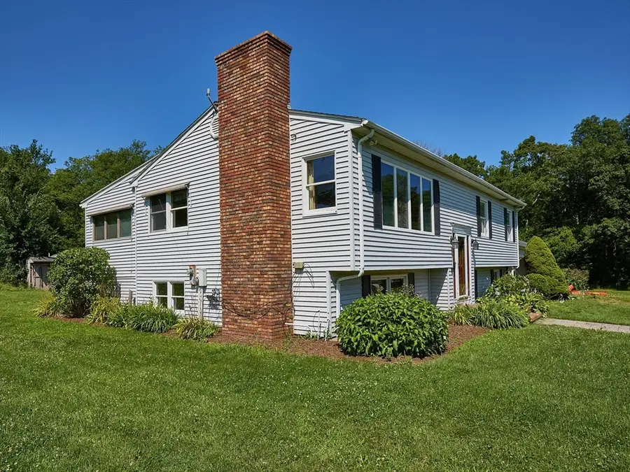 554 Sharps Lot Road, Swansea, MA 02777 - #2