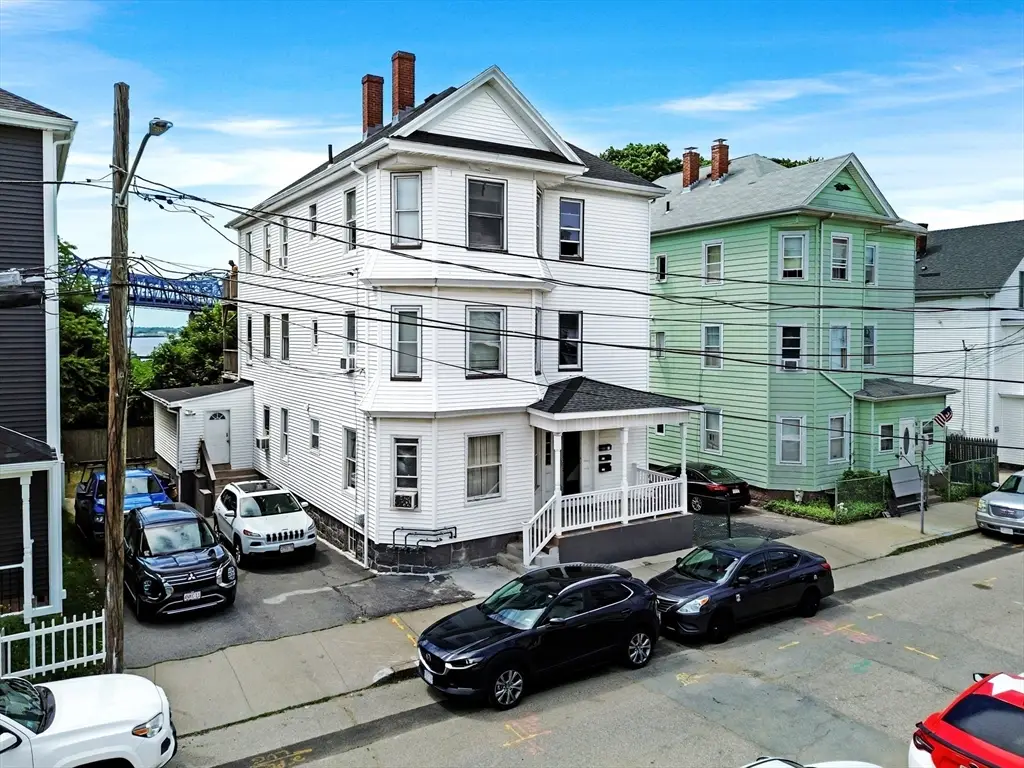 28 Meadow St, Fall River, MA 02720 - #1