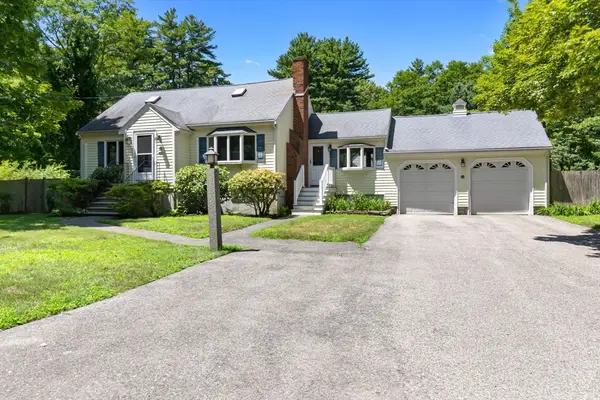 10 Standley St, Beverly, MA 01915