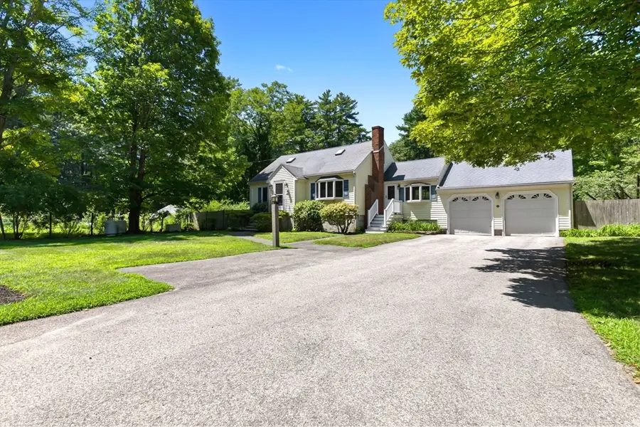 10 Standley St, Beverly, MA 01915 - #2