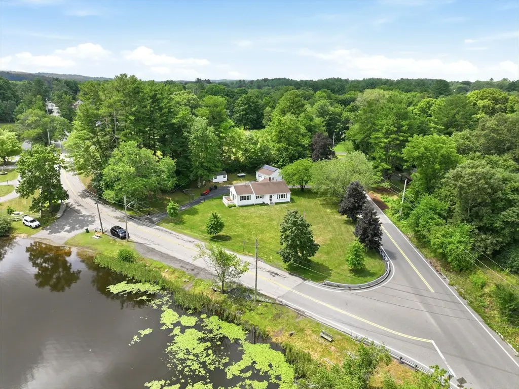 71 School St, Upton, MA 01568 - #1