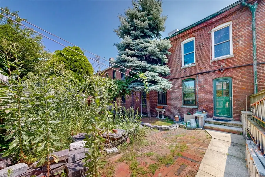 160 Franklin St, Boston, MA 02134 - #2