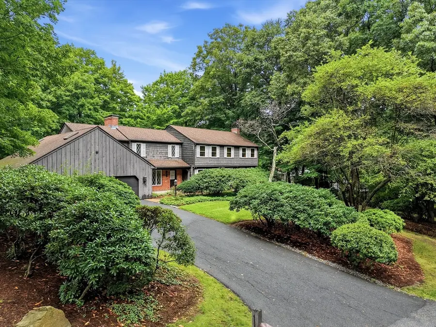 3 Hilltop Dr, Wilbraham, MA 01095 - #2