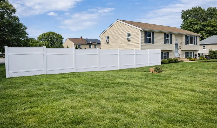 37 Leigh Street, Seekonk, MA 02771 - #2