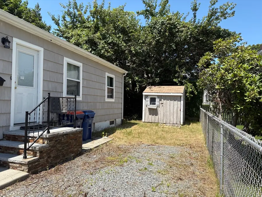 61 Taber St, New Bedford, MA 02740 - #2