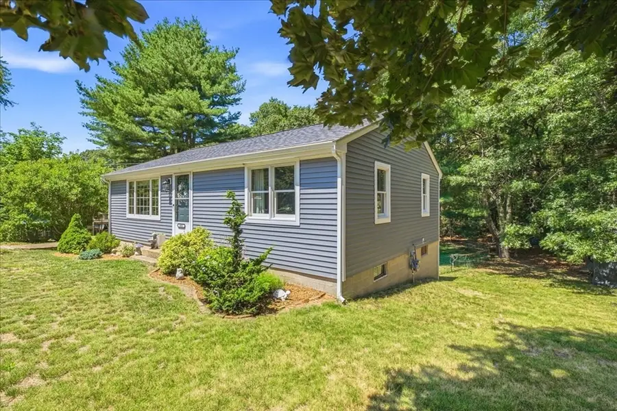 688 Plymouth St, Middleboro, MA 02346 - #3