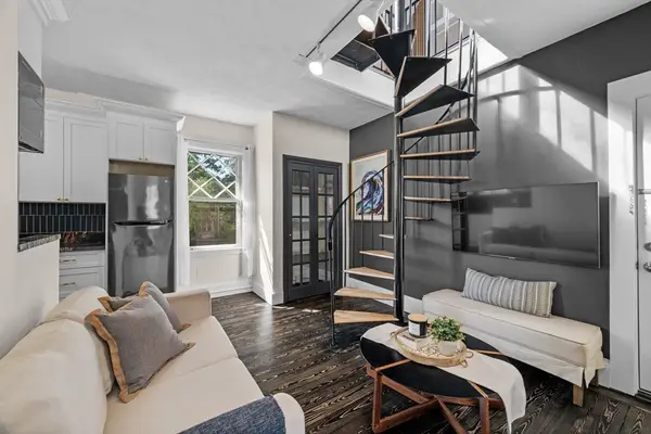 28 Columbus Ave #4, Beverly, MA 01915