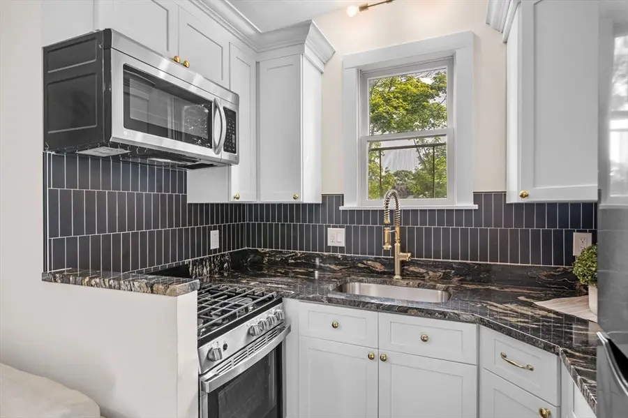 28 Columbus Ave #4, Beverly, MA 01915 - #3