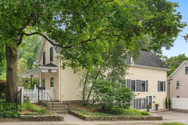 8 Oak Street, Winchester, MA 01890