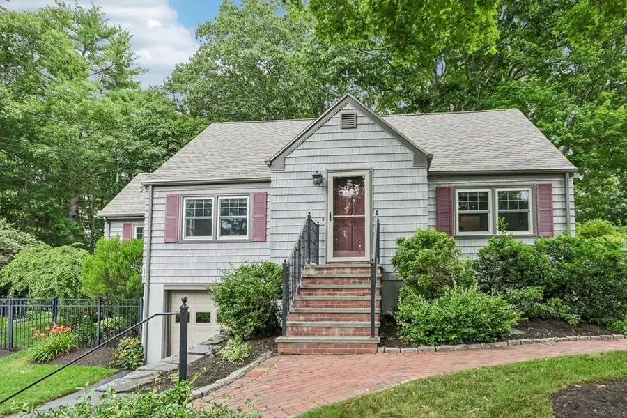 8 Foster St, Oxford, MA 01540 - #2