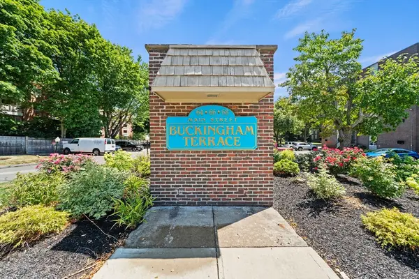 64 Main #28B, Stoneham, MA 02180