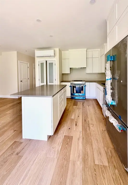 94 Lyman Rd #B, Northampton, MA 01060 - #3