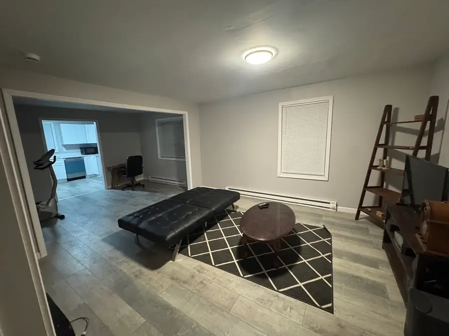 8 Robertson Dr, Shrewsbury, MA 01545 - #3