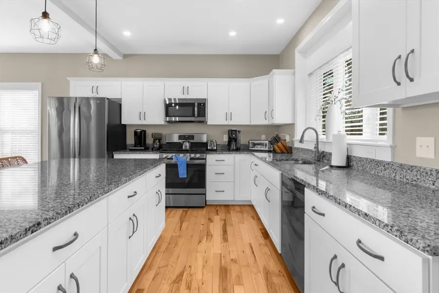 137 Sandy Beach Rd, Plymouth, MA 02360 - #2