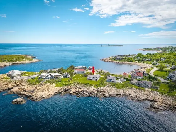 5 Gap Head Rd, Rockport, MA 01966