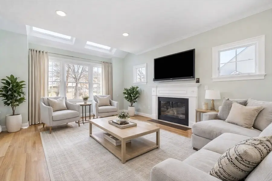 20 Coolidge Ave, Norwood, MA 02062 - #2