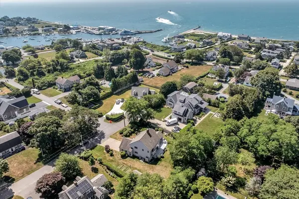 89 Belvidere Road, Falmouth, MA 02540