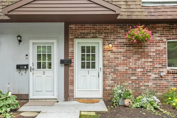 20 Lawrence Rd #1, Rowley, MA 01969