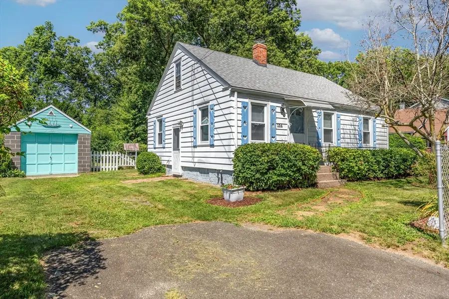 154 Lamont St, Springfield, MA 01119 - #3