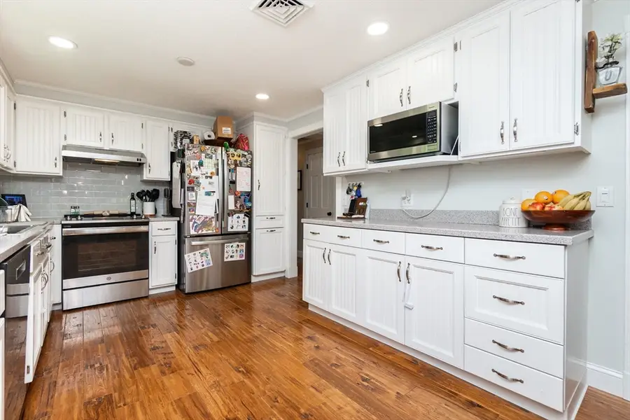 26 Sharon Pkwy, North Smithfield, RI 02896 - #3