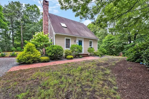 33 Sandpiper Ln, Brewster, MA 02631