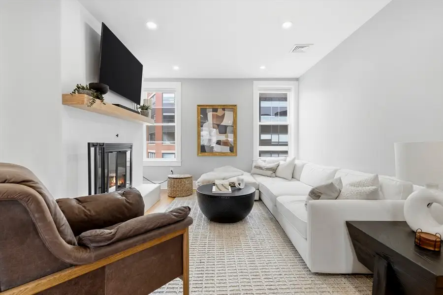 129 North Washington St #3, Boston, MA 02113 - #2