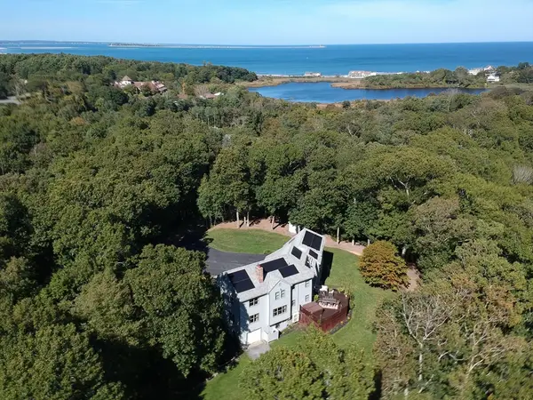 60R Sandwich Rd, Plymouth, MA 02360