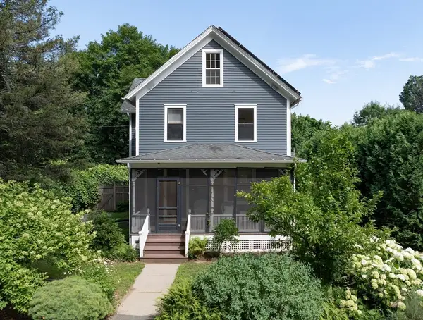 17 Stilson Avenue, Northampton, MA 01062