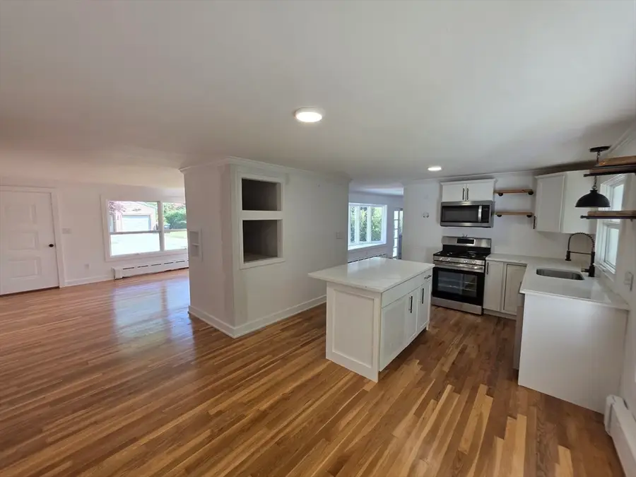 20 Faulkner St, Westport, MA 02790 - #3