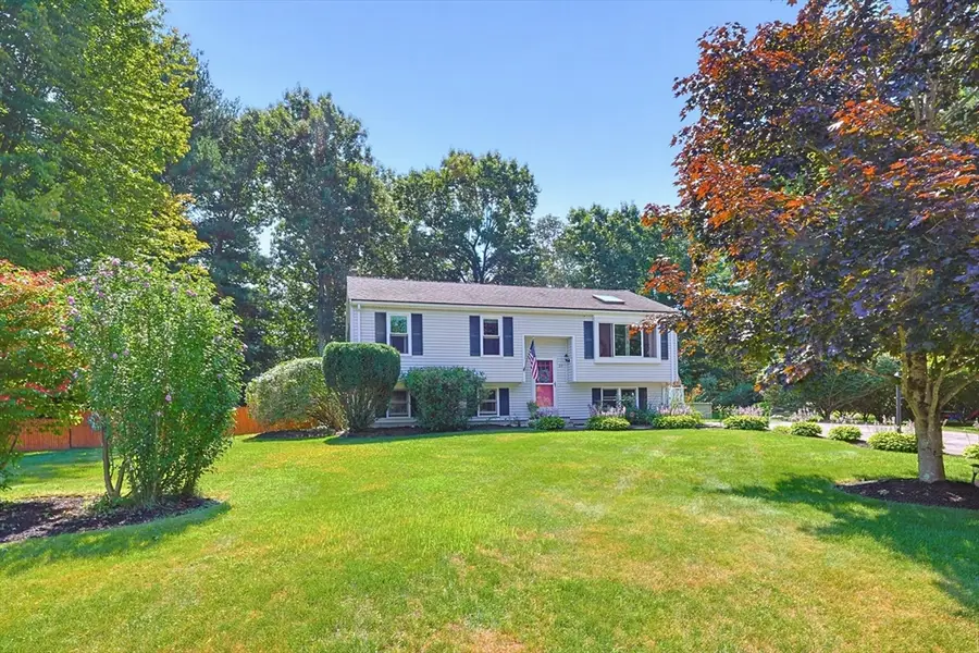 29 Tide Meadows Dr, Berkley, MA 02779 - #2