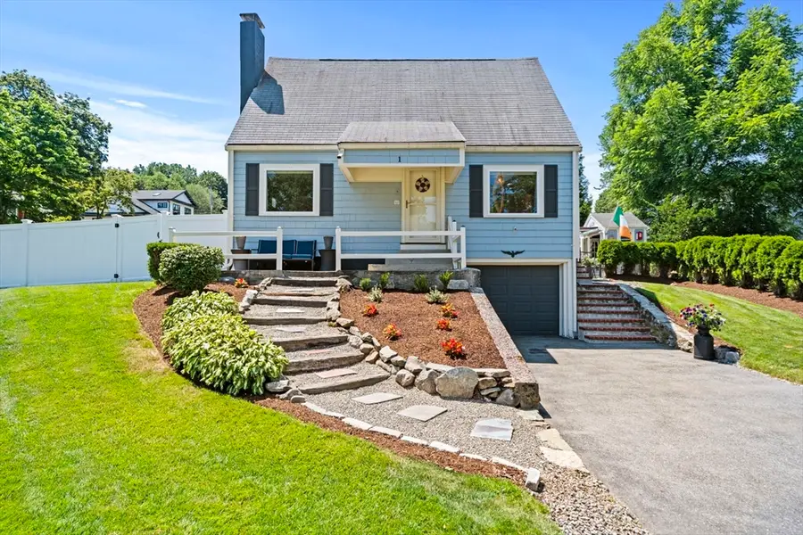 1 Brook Rd, Woburn, MA 01801 - #2