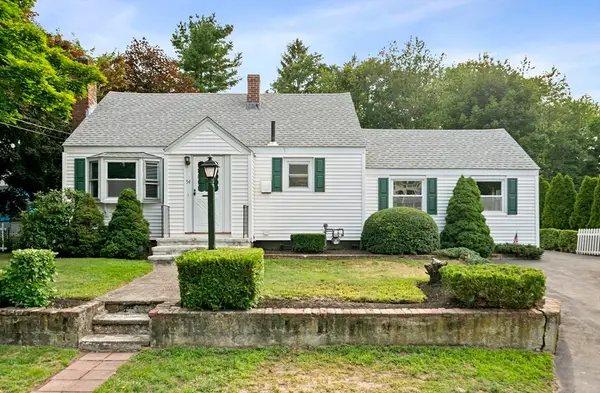 54 Acorn St, Braintree, MA 02184
