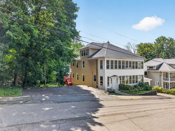 52 Bancroft St, Gardner, MA 01440