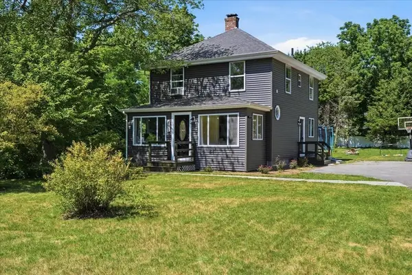 492 State Rd, Plymouth, MA 02360