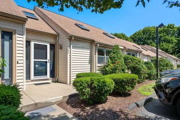 1292 Commercial St #1292, Weymouth, MA 02189