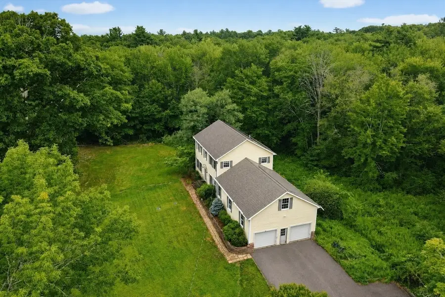 30 Pearl St, Upton, MA 01568 - #3