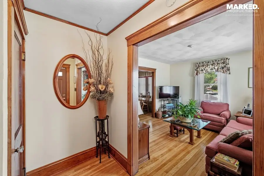 354 Lynn St, Malden, MA 02148 - #3