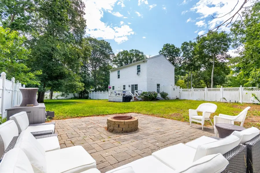 8 Hampden Rd, East Falmouth, MA 02536 - #3
