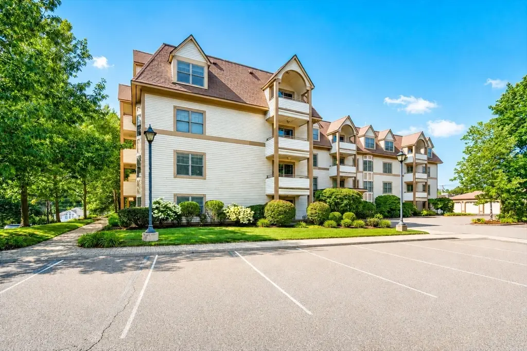 12 Russell Rd #103, Wellesley, MA 02482 - #1