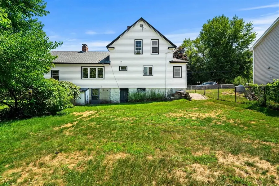 554 Hildreth St, Dracut, MA 01826 - #2