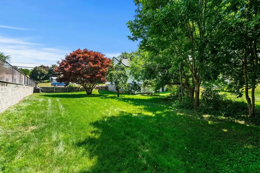 554 Hildreth St, Dracut, MA 01826 - #3