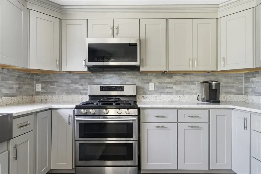 7 Sheldon St, Methuen, MA 01844 - #3