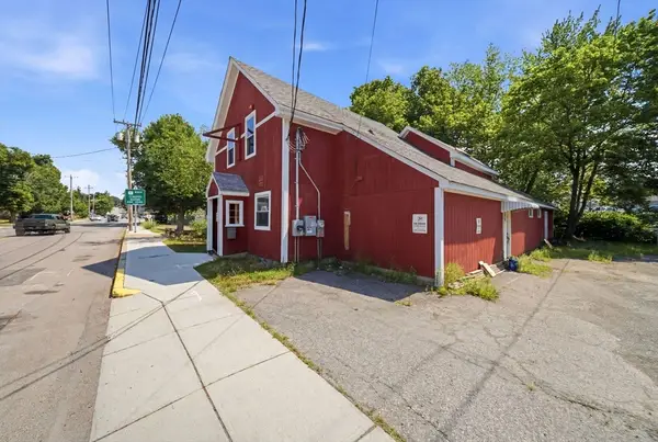 335 North Washington St, North Attleboro, MA 02760
