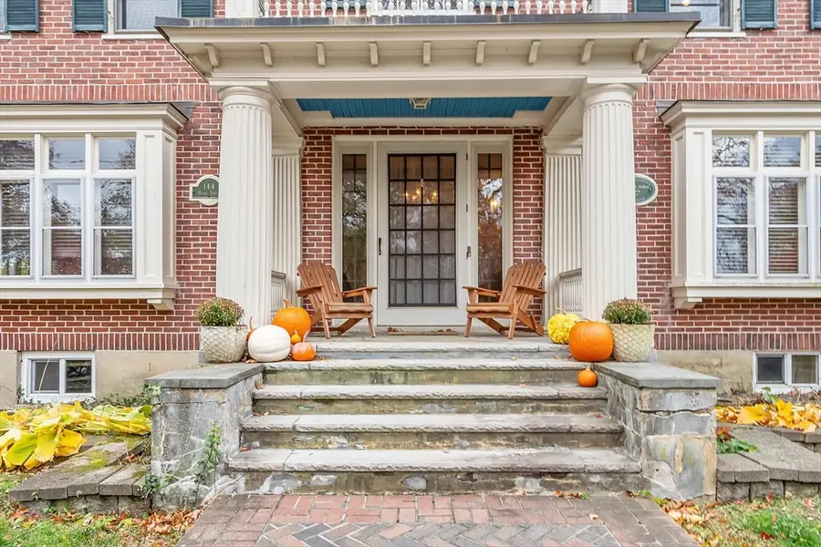 144 Hanks Street, Lowell, MA 01852 - #2