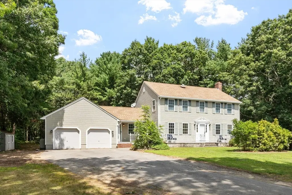30 Twin Diamond Dr, Bridgewater, MA 02324 - #1