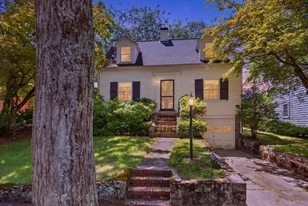 25 Leland Rd, Brookline, MA 02467