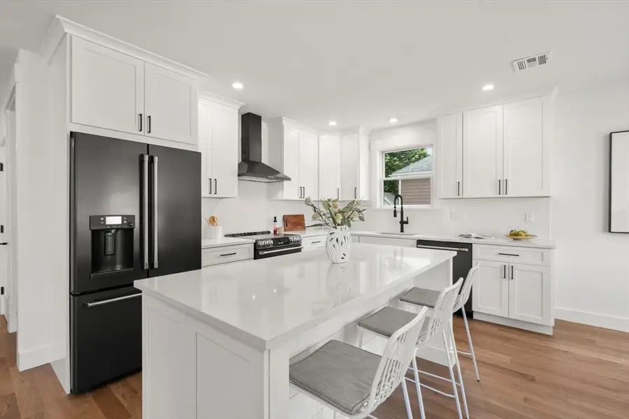 220 Sycamore Street #2, Watertown, MA 02472 - #2